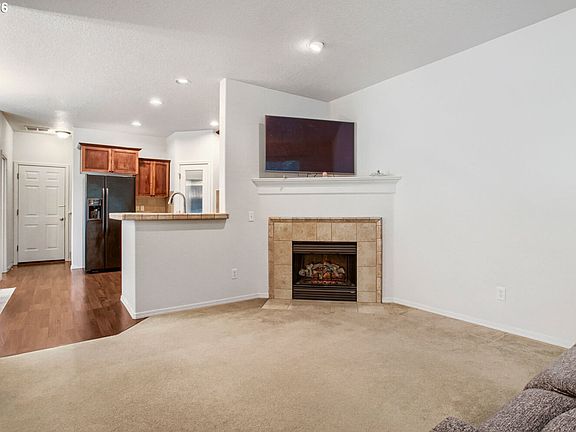 3rd image of 1110 SE Highfield Ave