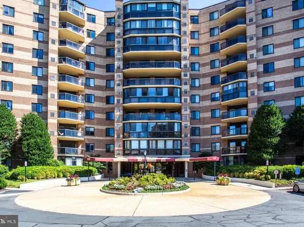 8380 Greensboro Dr APT 719, Mc Lean, VA 22102