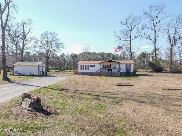 1334 Old Chinquapin Road, Beulaville, NC 28518