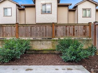 4910 S Willow St Unit B, Seattle, WA 98118
