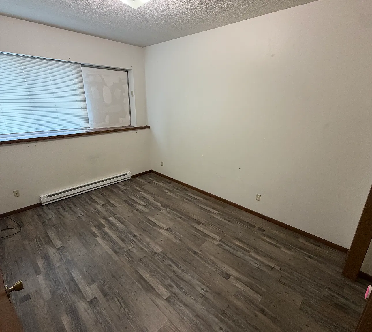 2 bed, 1000 sqft, $1,200 — Photo 3