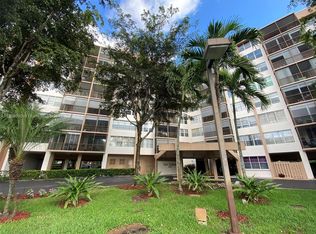 1400 Saint Charles Pl APT 219, Pembroke Pines, FL 33026