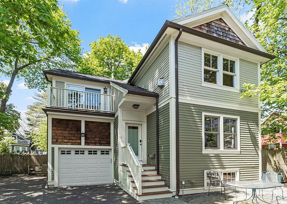 1st image of 11 Brookford St #11