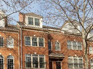 1514 N Colonial Ter, Arlington, VA 22209