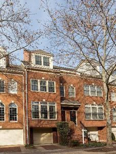 1514 N Colonial Ter, Arlington, VA, 22209