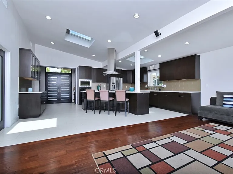 4347 Coronet Dr — Photo 9