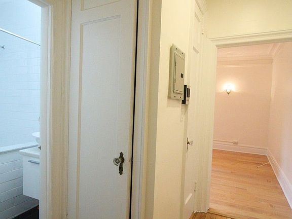 3rd image of 65 2nd Ave APT 5H