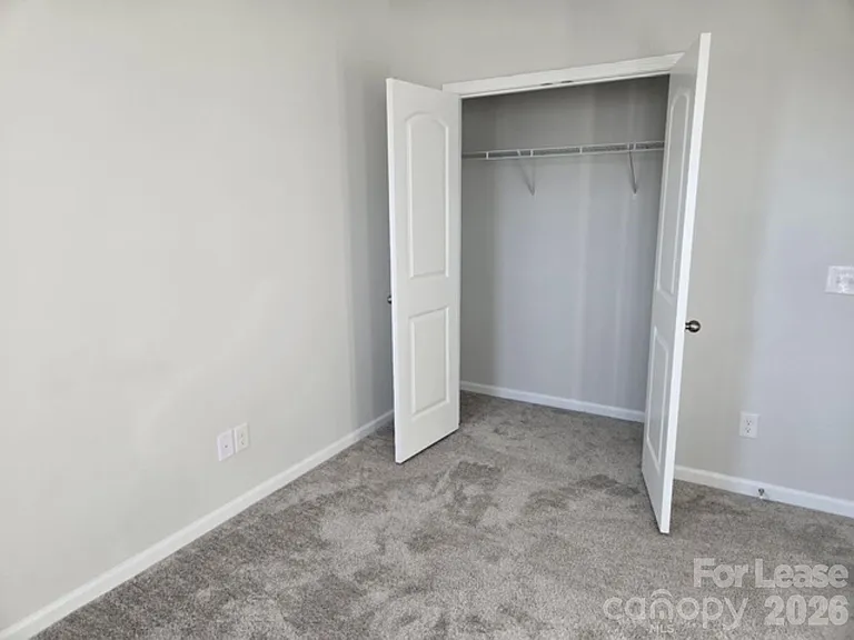 6997 Waterstone Dr — Photo 34