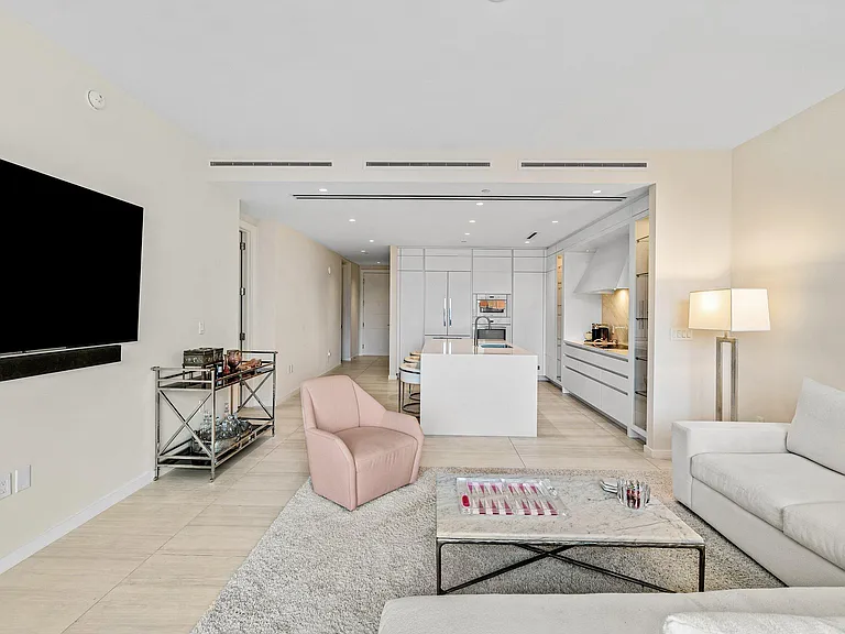 200 SE Mizner Blvd #810 — Photo 6