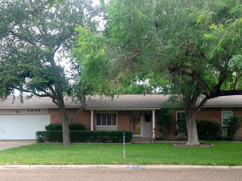 1st image of 1025 W Ebony Dr