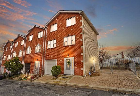 2nd image of 21 Giordan Ct