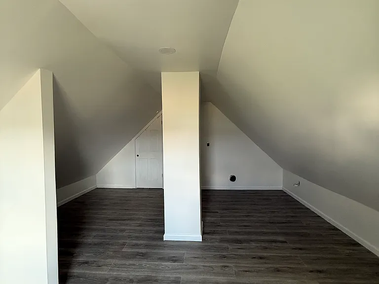 46 Hayward Ave #2 — Photo 6