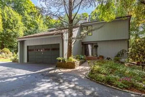 29 Pease Rd Photo 1