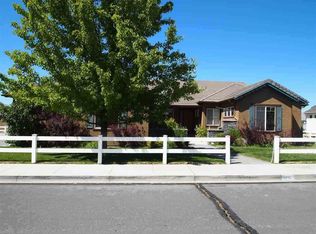 6003 Meadow Edge Dr, Reno, NV 89502