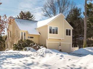 83 Rolling Meadow Dr, Holliston, MA 01746