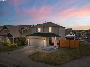 907 E 16th St, Lafayette, OR 97127