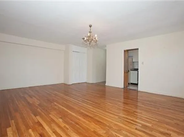 65-15 Yellowstone Boulevard image 1 of 6