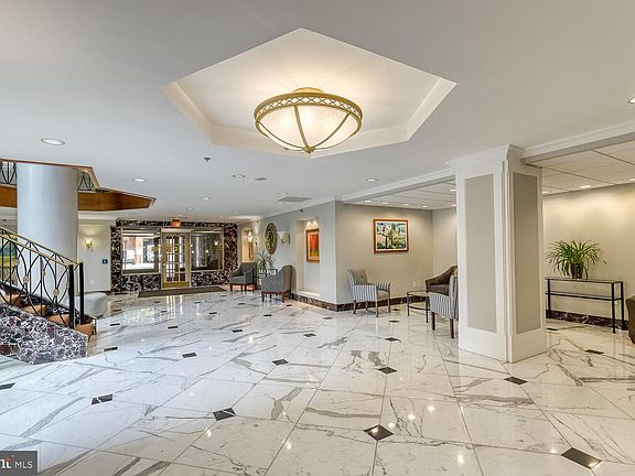 5th image of 1276 N Wayne St Penthouse 7
