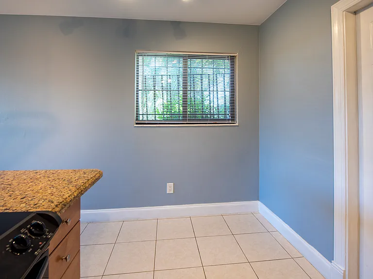 1023 NW 1st Ave #3 — Photo 13