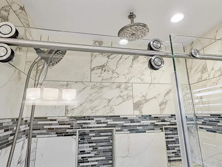 6802 Blessing Dr — Photo 17
