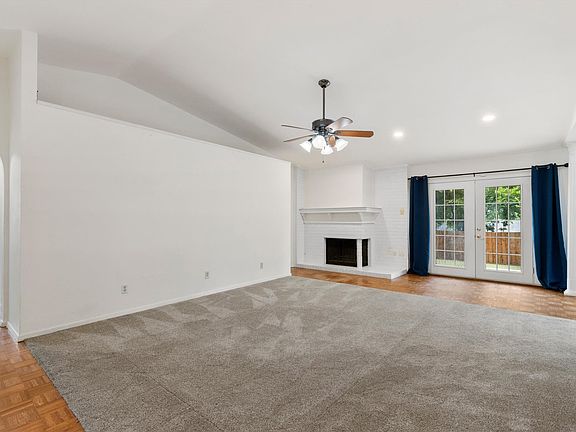 4th image of 1804 Westwood Cir