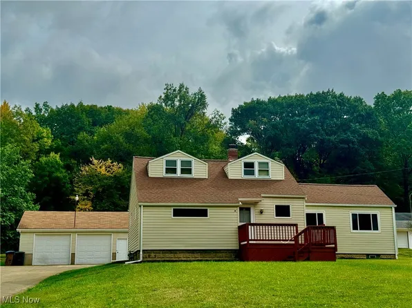 320 Darlington Rd NE, Warren, OH 44484