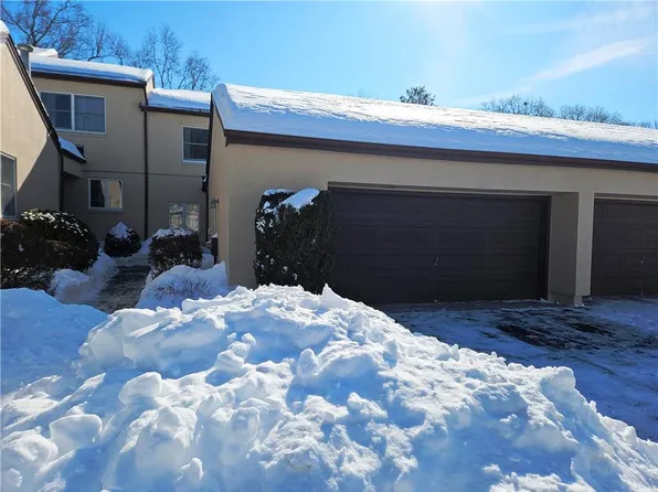 2970 Mendon Rd APT 187, Cumberland, RI 02864