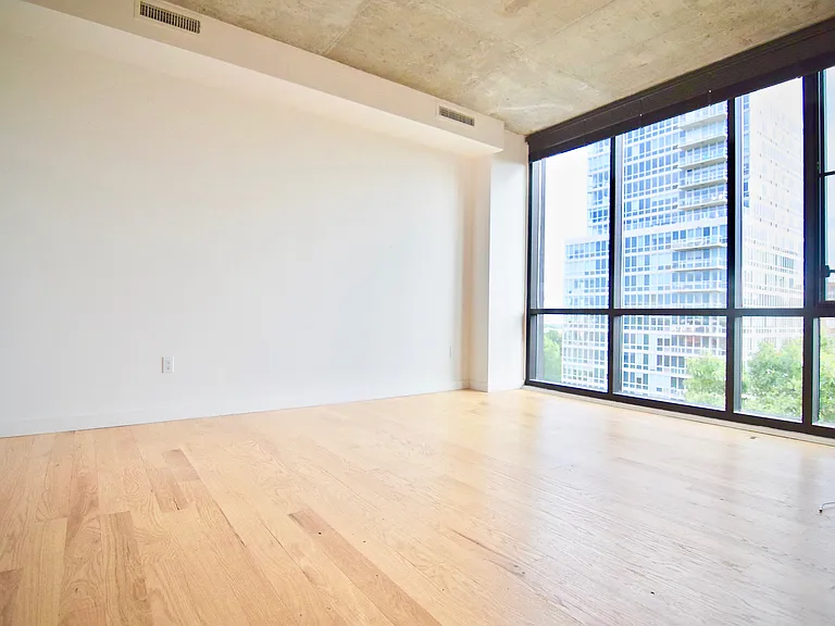 640 W 238th St #7B — Photo 2