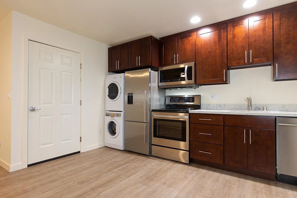 Building Photo - 48th Street Apartments