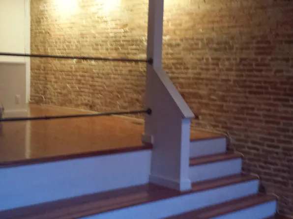806 N Calvert St APT 1, Baltimore, MD 21202