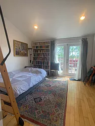 Rented by NextStopNY