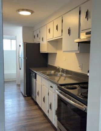 5th image of 3310 S Grant St #201