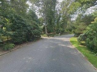 49 Smugglers Path, Riverhead, NY 11901