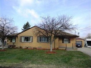 932 E 1st St, Minerva, OH 44657
