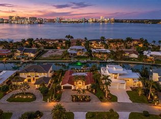 465 E Royal Flamingo Dr, Sarasota, FL 34236