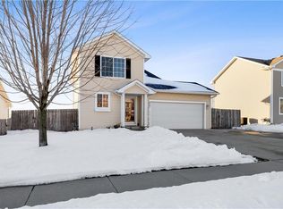 420 Ridgewood Blvd, Pleasant Hill, IA 50327