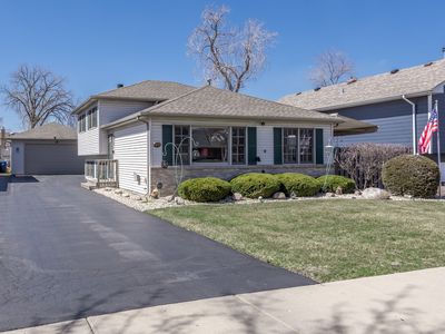 1136 N Ardmore Ave, Villa Park, IL, 60181