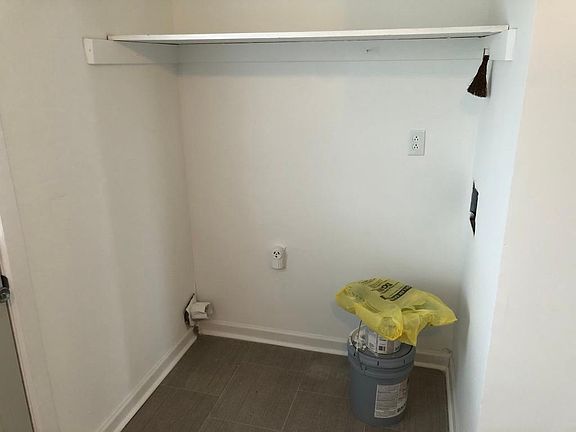 4th image of 3605 Willow Creek Ct