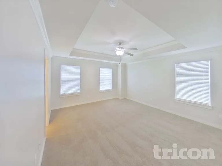 4822 Kingdom Dr — Photo 7