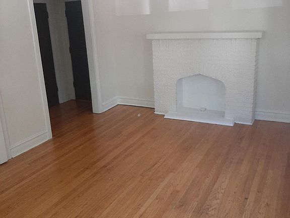 3rd image of 1172 S Oak Park Ave #3E