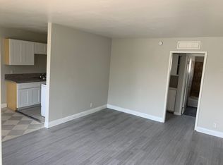 230 W Boston Ave #7, Las Vegas, NV 89102