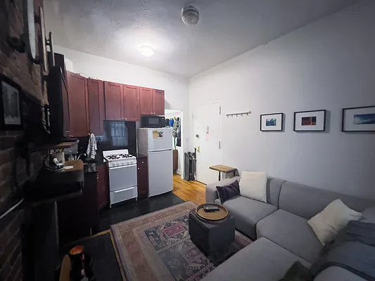 Rented by Denise Rosenblum, LREB | media 4