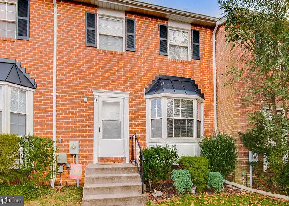1st image of 33 Pike Hall Pl