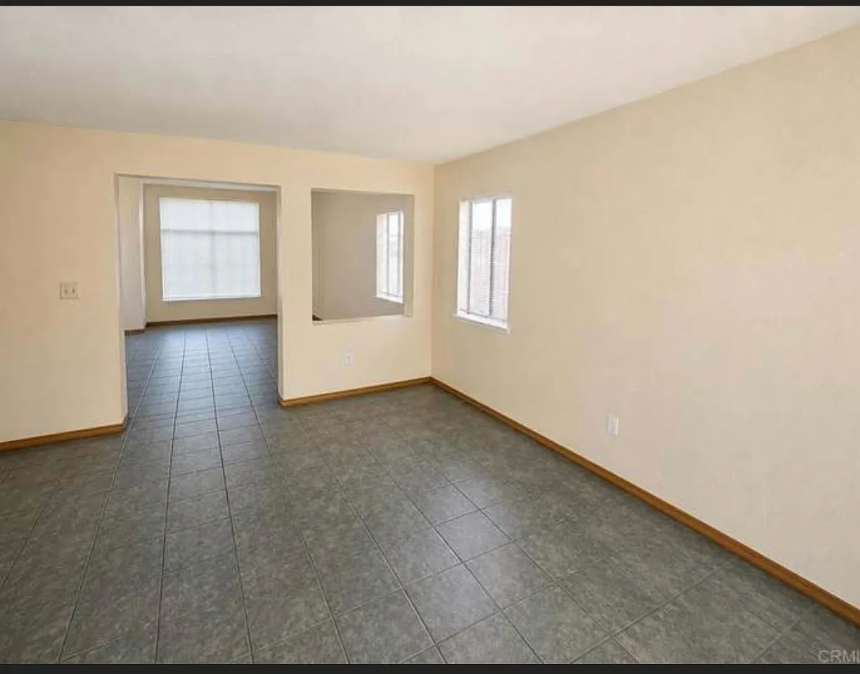 3 bed, 2.5 bath, 1570 sqft, $3,300 — Photo 3