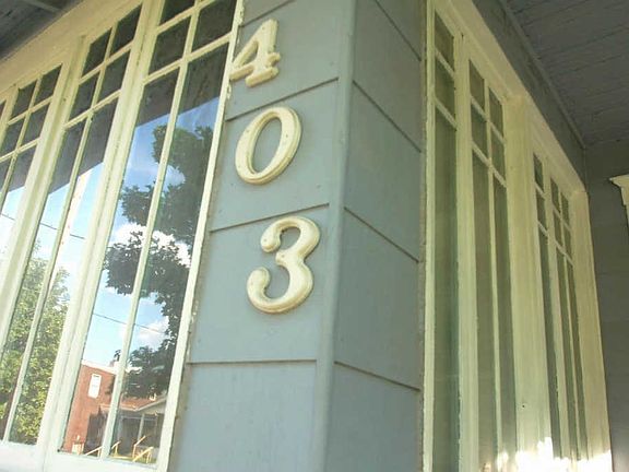 2nd image of 403 E Oakland Ave