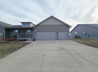 220 Southern Prairie Dr, Madrid, IA 50156
