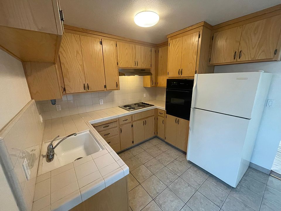1st image of 133 Kirk Ave APT 3