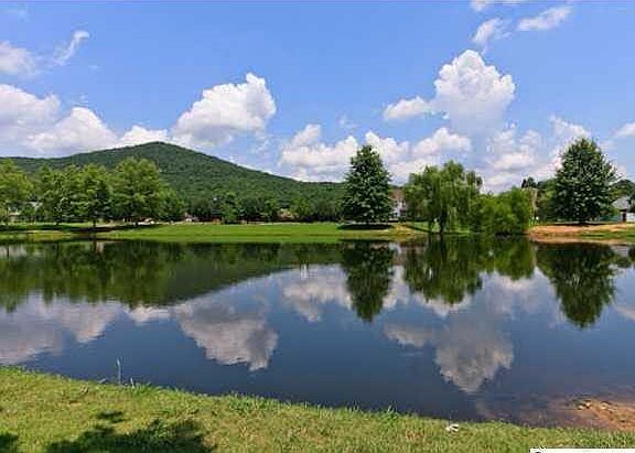 Hampton Cove has 15 stocked ponds and play grounds with park
