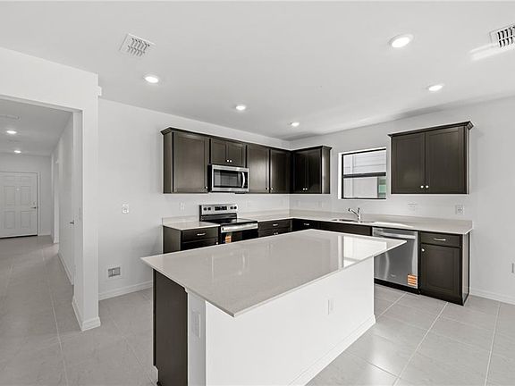 4th image of 262 Silent Lake DR