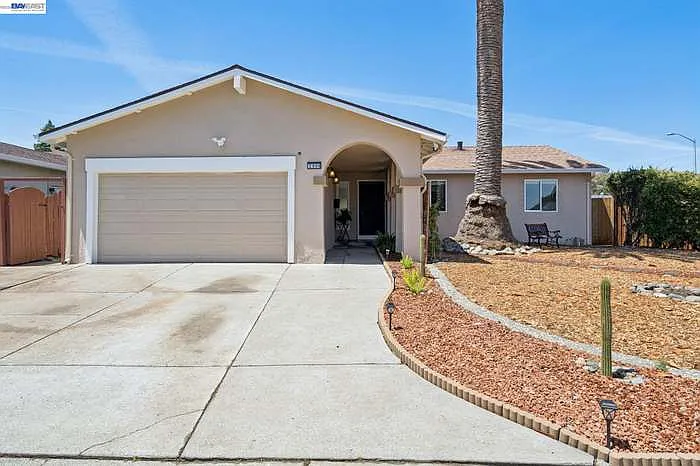 2800 Seville Cir — Photo 14